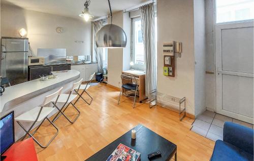 Fotografia z galérie ubytovania 1 Bedroom Lovely Apartment In Saint-Etienne v destinácii Saint-Étienne