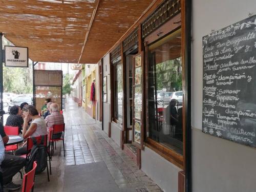 Ресторан / где поесть в Departamento Independiente en Casa Patrimonial
