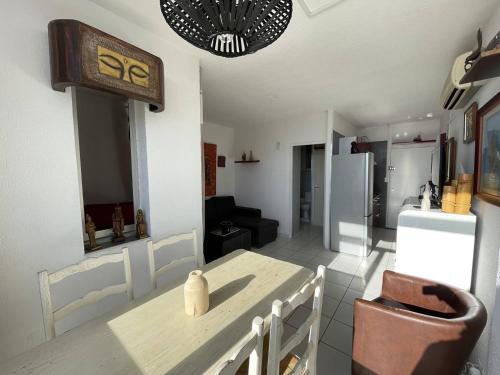 Zdjęcie z galerii obiektu Studio climatisé avec vue sur port à Saint-Cyprien, 2 couchages, proche plage, parking sécurisé - FR-1-106-97 w mieście Saint-Cyprien