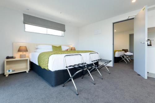Ein Bett oder Betten in einem Zimmer der Unterkunft 2 on Whiteleigh and 239 on Lincoln Motel
