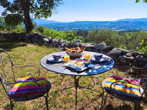 Cante Grillet - 295 Chemin des Contards - 84480 Lacoste