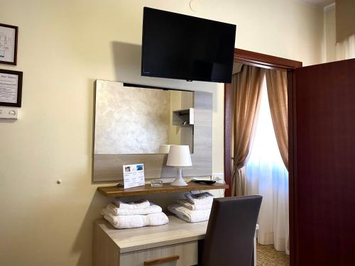 TV a/nebo společenská místnost v ubytování Hotel Vallisdea