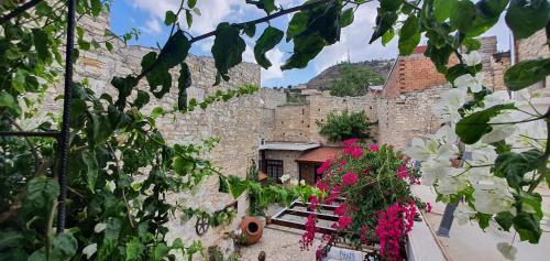 Фотография из галереи Bougainvillea House Lefkara в городе Пано-Лефкара