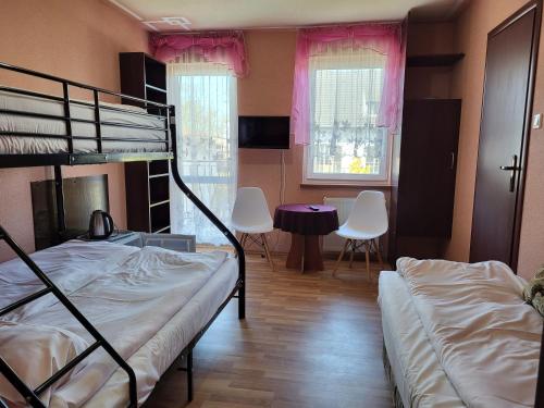 Postel nebo postele na pokoji v ubytování Atlantic aqua resort