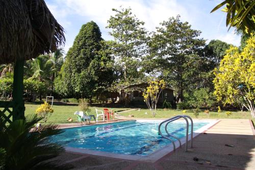 Bazén v ubytování Finca Summerland ecohotel nebo v jeho okolí