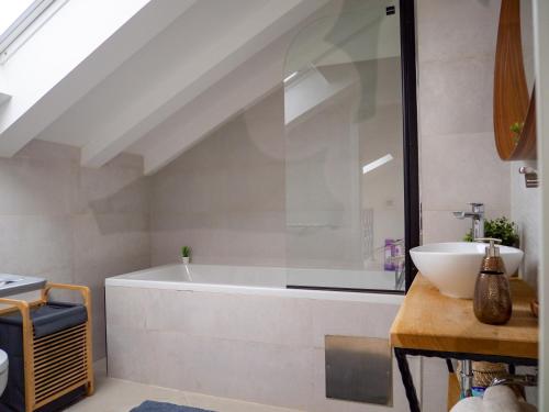 Grand Amore Apartment