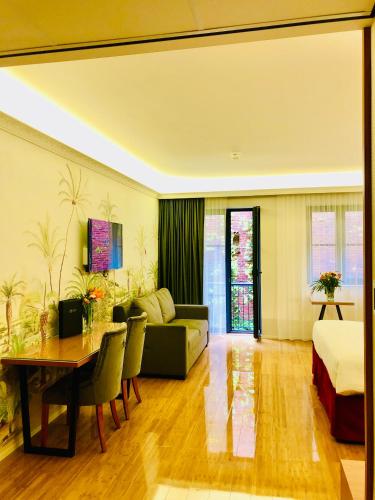 Μια τηλεόραση ή/και κέντρο ψυχαγωγίας στο Chassé Hotel Residency