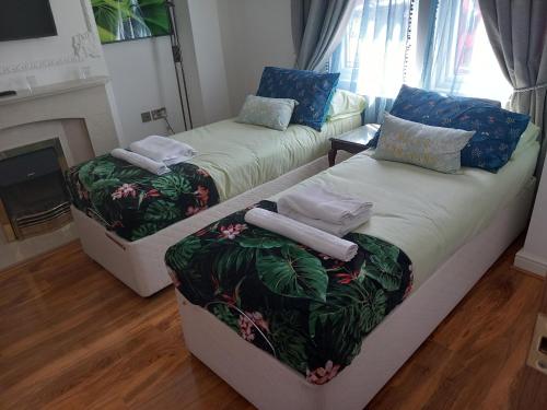 Кровать или кровати в номере Luxury holiday home, near beach