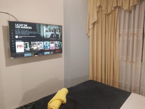 TV i/ili multimedijalni sistem u objektu Tarija House