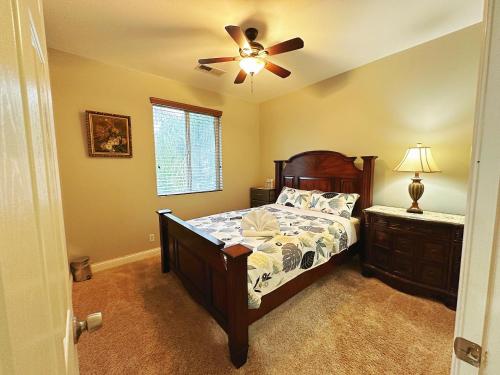 Кровать или кровати в номере Cozy And Comfortable #202 Room