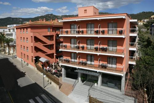 Gambar di galeri bagi Tossa Beach Center di Tossa de Mar
