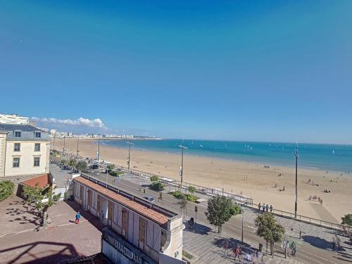 Appartement Type 2 avec balcon et parking - Les Sables-d'Olonne - FR-1-331-216