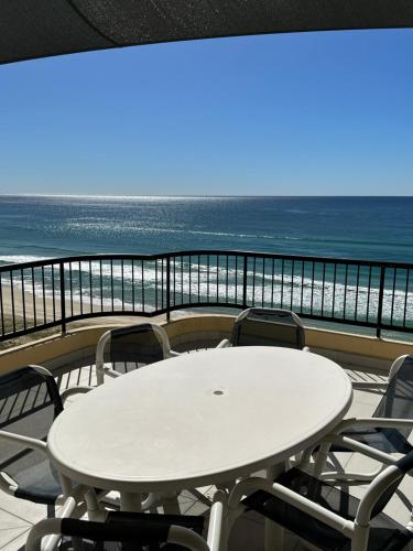 Two Bedroom Ocean View Penthouse at Pelican Sands, Gold Coast - Updated ...