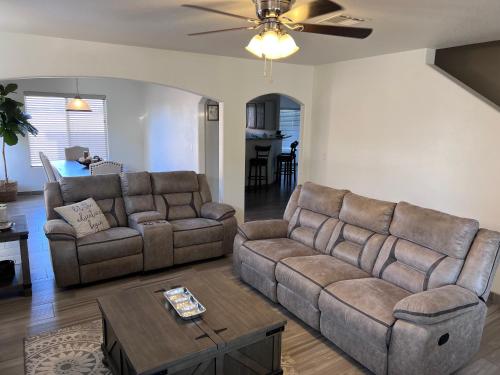 Photo de la galerie de l'établissement Spacious, comfortable & relaxing home 4, à Las Cruces