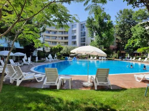 Central, 1 Bed Apt, 3* Yassen