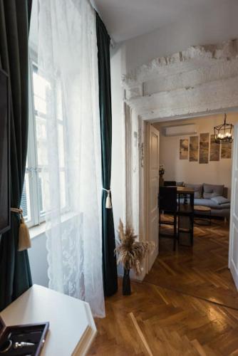 Throne of Dubrovnik Apartment 1