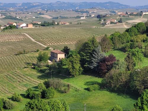 Gallery image of Casa AnNo in Costigliole dʼAsti