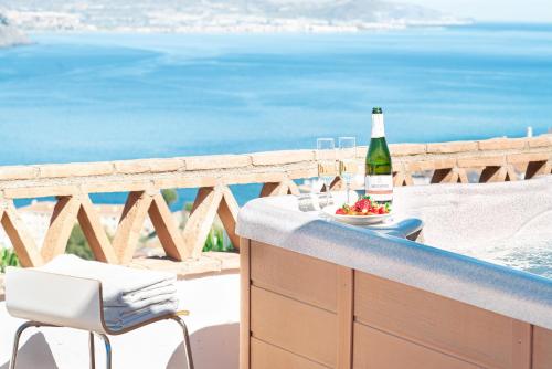 Lovely villa with jacuzzi and heated pool