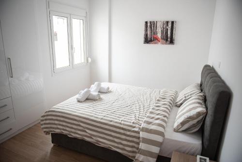 Bright apartment 8min to metro station (KOL_25)