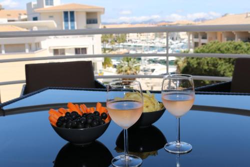 Port-Fréjus, LE CONSUL, appartement 2 pièces climatisé, terrasse & parking