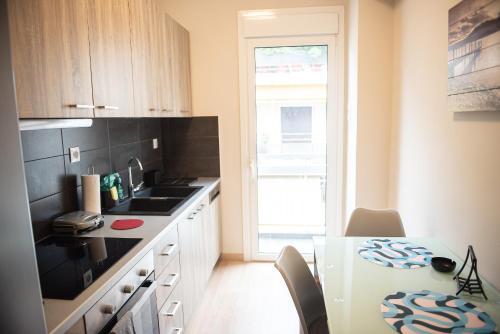 Spacious renovated flat 10min to metro station (KOL_71)