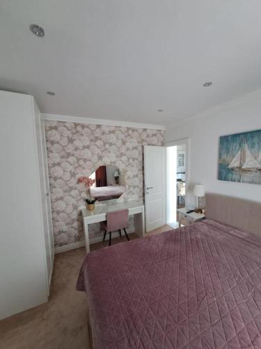Summer Fantasy Apartment