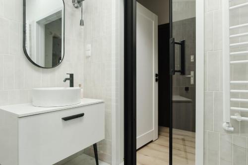 Manpro Apartments Toruńにあるバスルーム