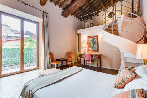 BMGA l Luxury Home with Patio in Trastevere
