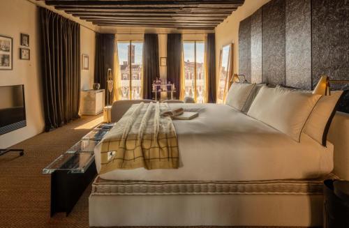 The Venice Venice Hotel Image