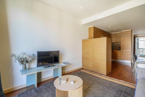 Aspasios Diagonal Art Apartments