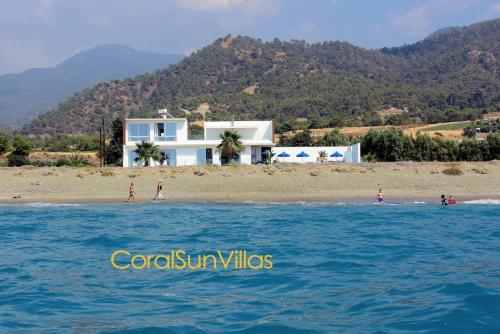 Blue - Beach Front Spectacular Villa Sleeps 10