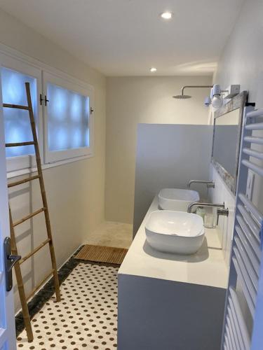 NOUVEAU Villa vue incroyable à 6 minutes à pied de la plage