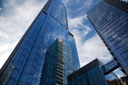 Four Seasons Hotel Toronto Image