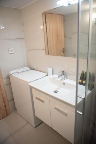 Cozy flat 5min to subway station (EPIDAMN)