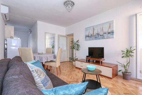 Rita Sea View apartment