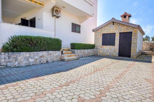 Fotografie z fotogalerie ubytování Apartments Mirta v destinaci Ražanj