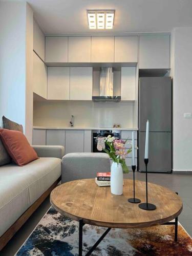 Mozart House - Spacious Luxury Apartment - Heart of the City