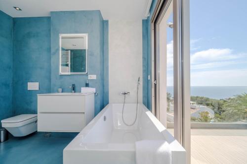 Kúpeľňa v ubytovaní Villa Panoramique Javea by Rock Rentals