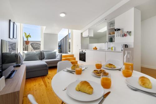 WHome Alfama 2-Bed Minimalist Retreat for Digital Nomads & Remote Workers