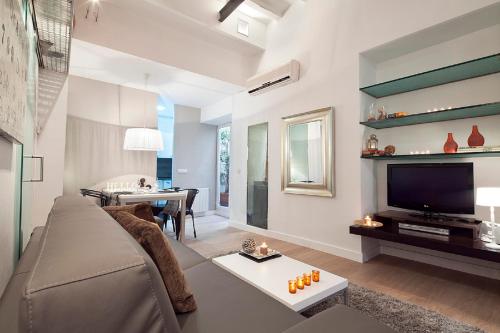 Cathedral Apartment