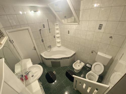 Koupelna v ubytování Apartment Mimo