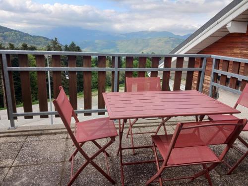 Nespecifikovaný výhled na hory nebo výhled na hory při pohledu z apartmánu