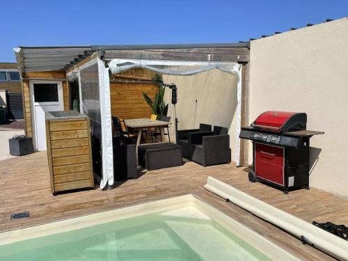 Fotografia z galérie ubytovania Maison bord de mer avec piscine chauffée v destinácii Trébeurden