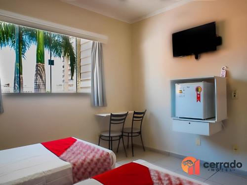 Μια τηλεόραση ή/και κέντρο ψυχαγωγίας στο Cerrado Hotel LTDA