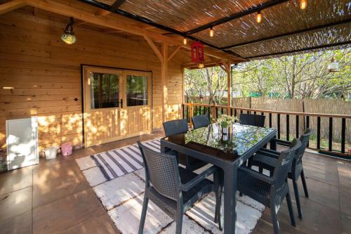 Fotografie z fotogalerie ubytování Peaceful House with Patio and Backyard in Kayakoy Fethiye v destinaci Kayakoy