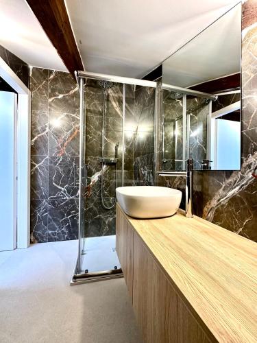 Foto dalla galleria di Damir Skomina Apartments a Capodistria