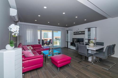 Luxury Apartment Purple Summer Sea view