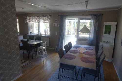 Gallery image of Spacious house with sauna 2 bathrooms and indoor pingis table! in Hestra