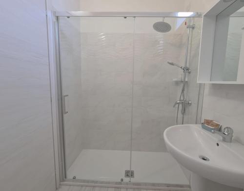 Ένα μπάνιο στο Civico 14 Apartment 2