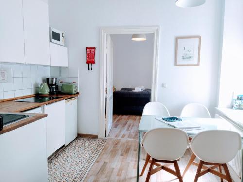 Cuina o zona de cuina de Central 2 bedroom flat for families & calm guests